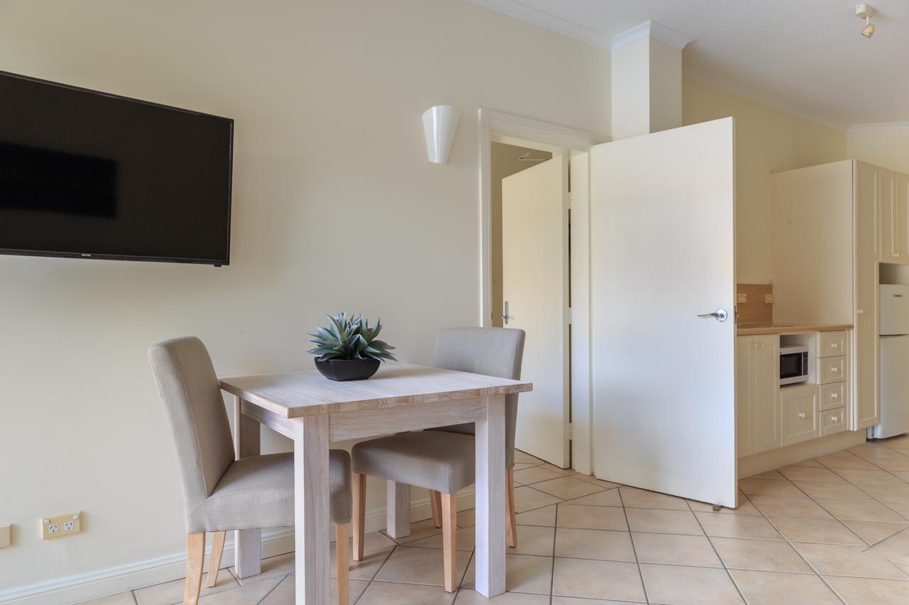 פורט דוגלאס Macrossan House Boutique Holiday Apartments מראה חיצוני תמונה